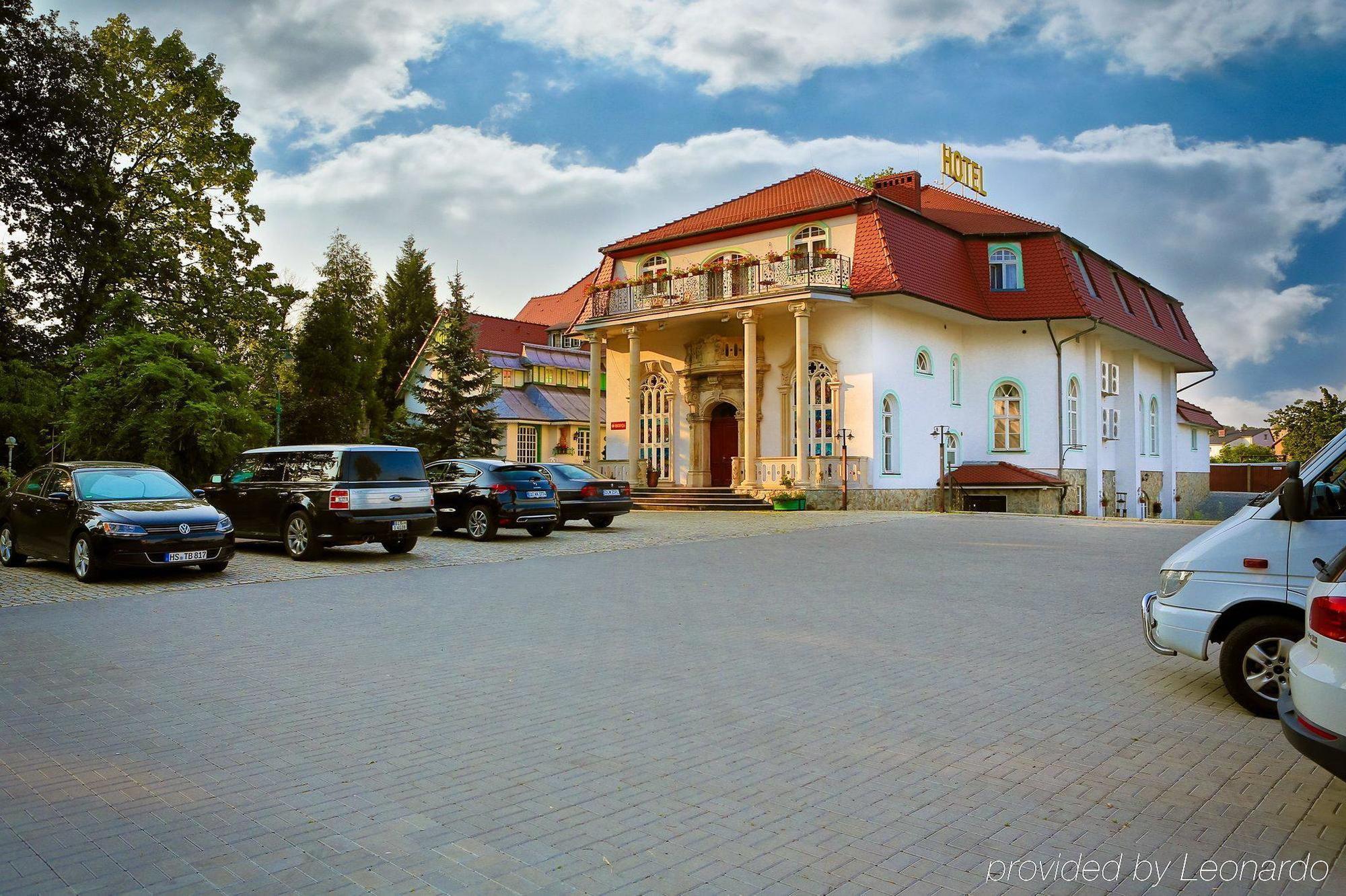Hotel Garden Boleslawiec  Exterior photo